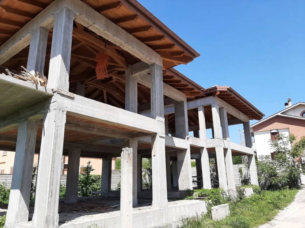 Villa a Avezzano in Via Delle Azalee S.N.C. - Foto 2