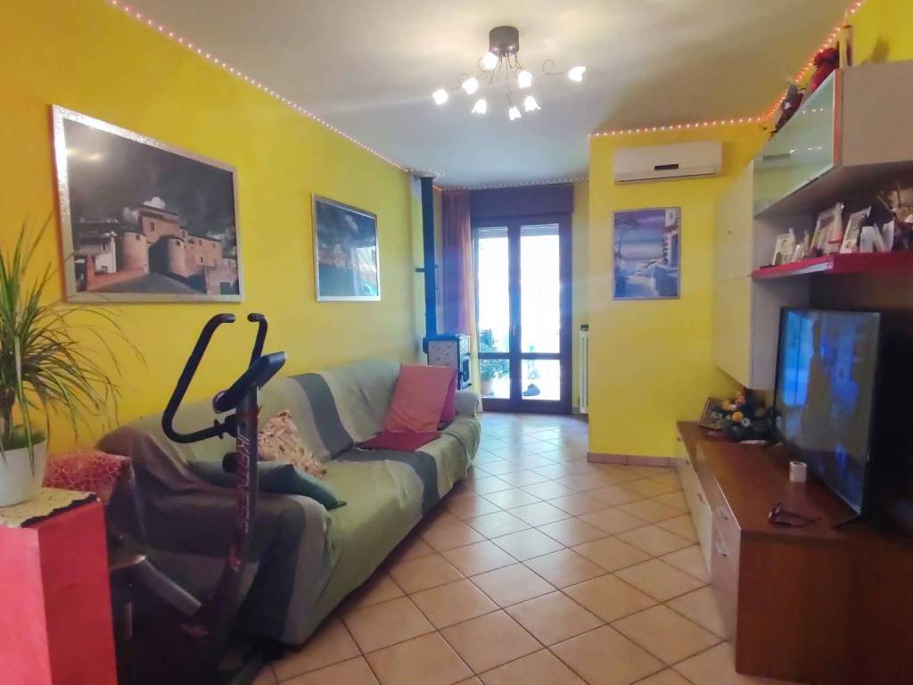 Appartamento a Mombaroccio - Foto 4