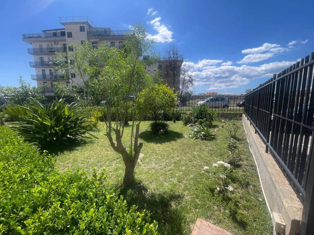 Appartamento a Melilli in via delle Camelie 1 - Foto 2
