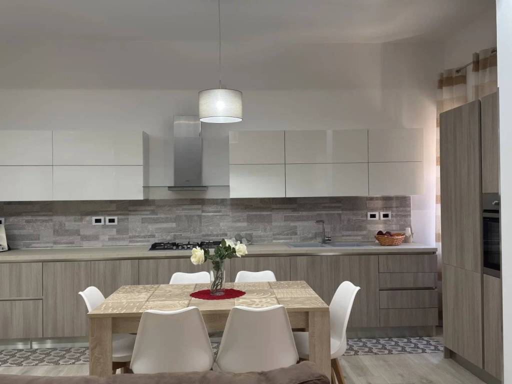 Appartamento a Cosenza in Via XXIV Maggio, 74e - Foto 4