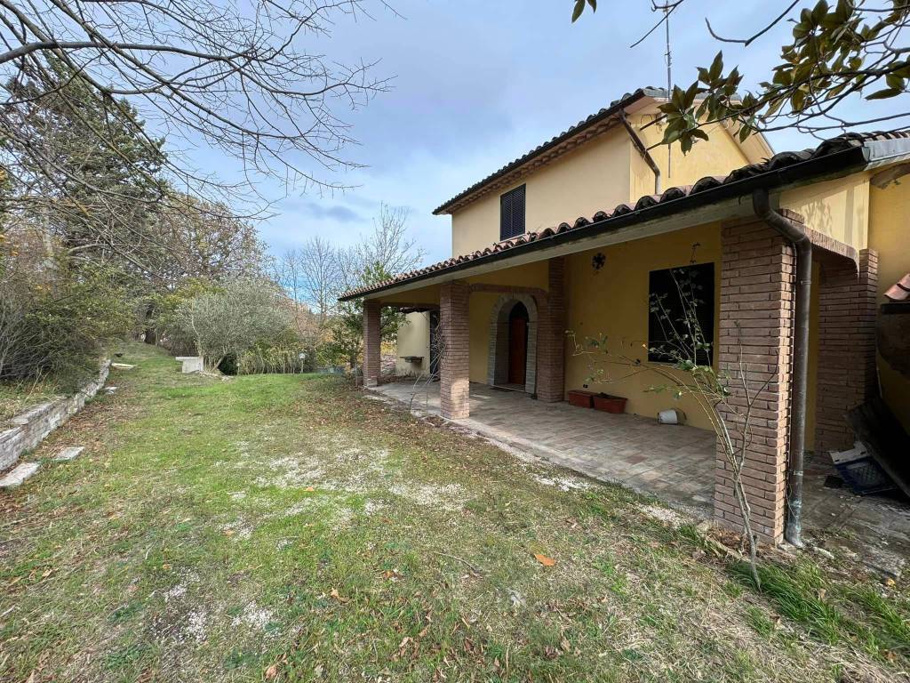 Rustico / casale a Sassoferrato in Via Raffaello Sanzio - Foto 2