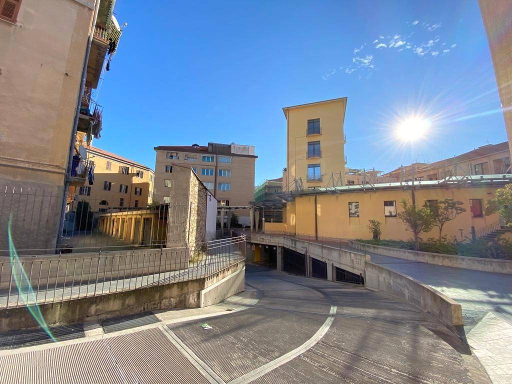 Box / garage a Imperia in Piazza Dante - Foto 4