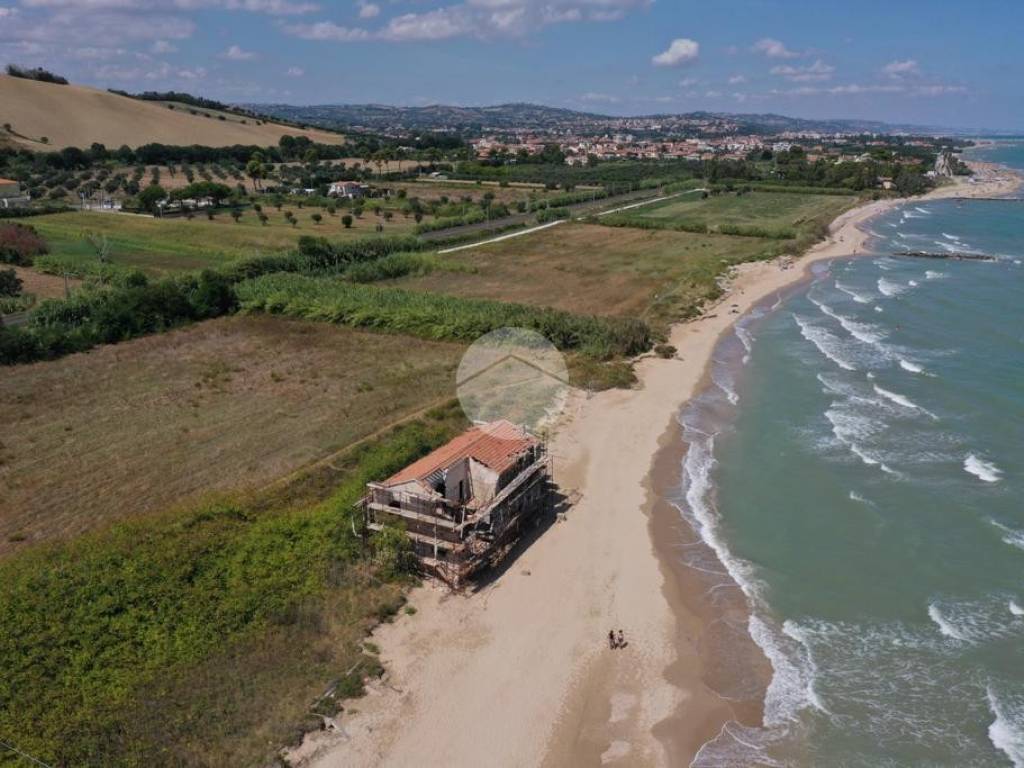 Rustico / casale a Roseto degli abruzzi in Riserva del borsacchio - Foto 2