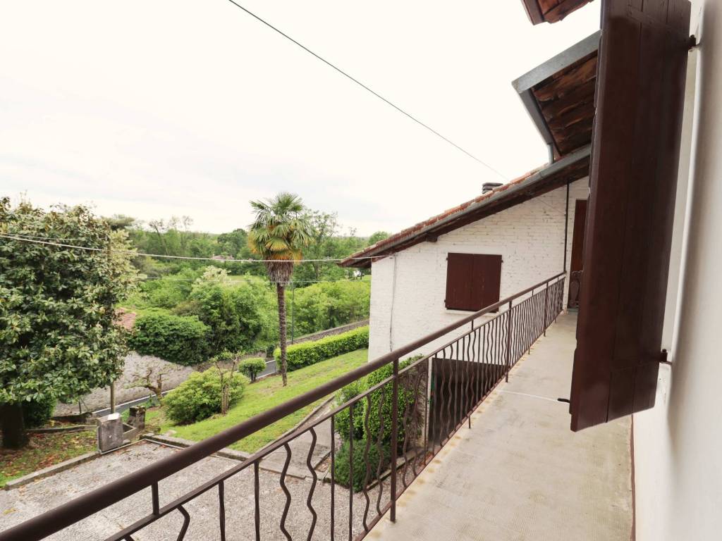 Villa a Cavasso nuovo in Via Vittorio Veneto, 40 - Foto 3