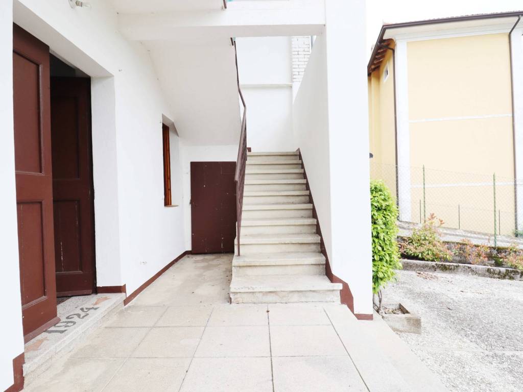 Villa a Cavasso nuovo in Via Vittorio Veneto, 40 - Foto 5