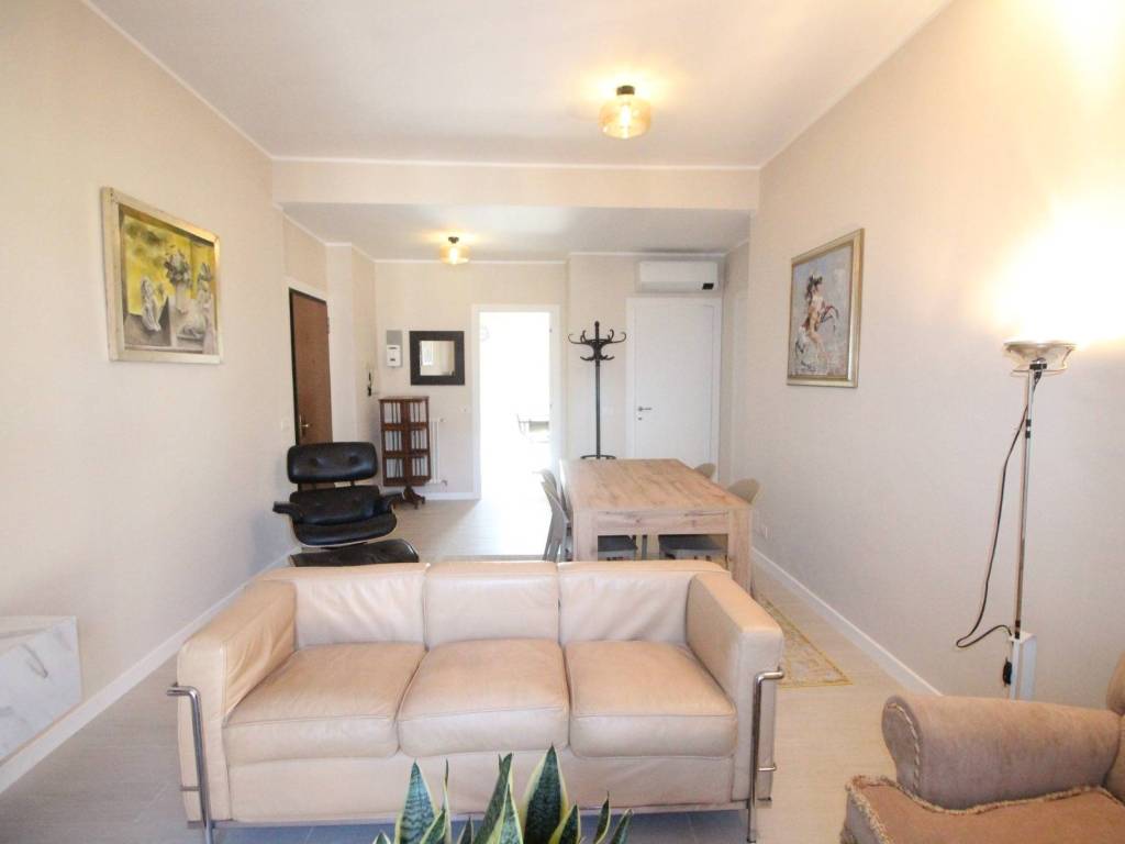 Appartamento a Cernobbio in Via Regina, 18 - Foto 2