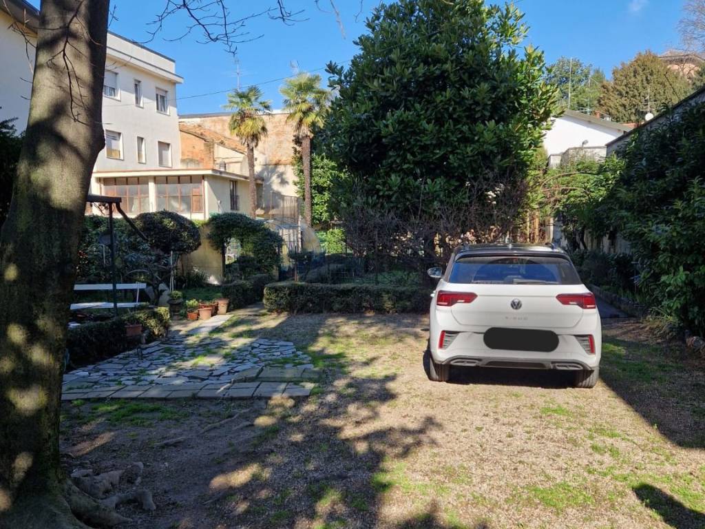 Villa a Gallarate in Via Parrocchiale, 1 - Foto 4