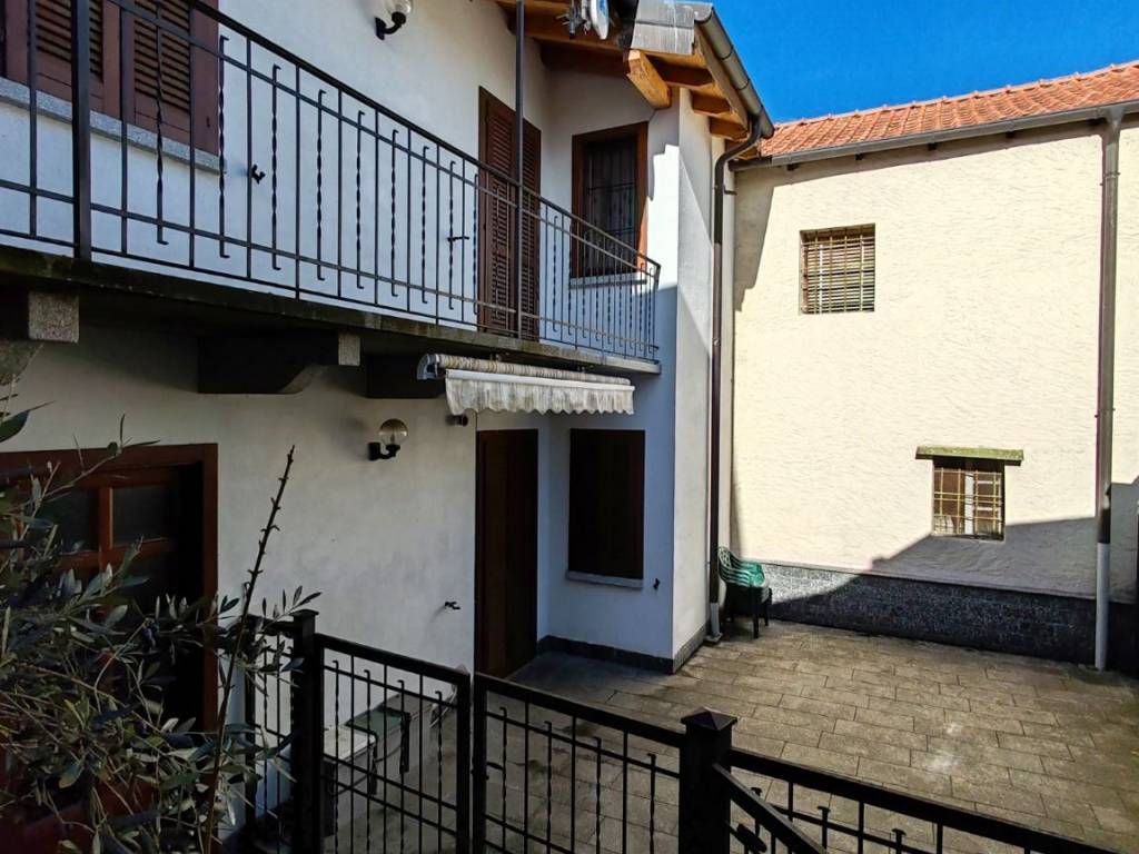 Casa indipendente a Stresa in Via Agli Orti, 5 - Foto 3
