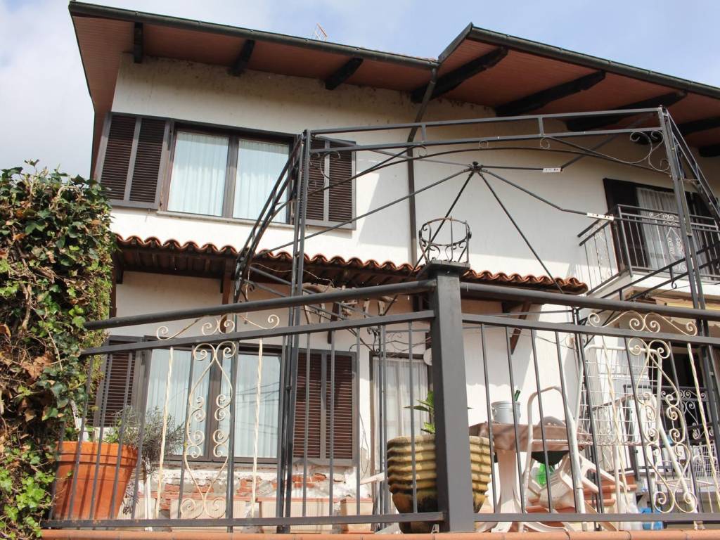 Casa indipendente a Castelnuovo don bosco in Strada Comunale da Moncucco - Foto 3