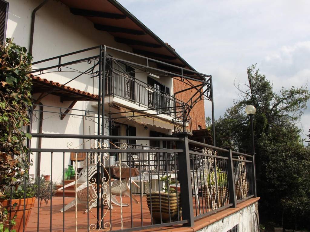 Casa indipendente a Castelnuovo don bosco in Strada Comunale da Moncucco - Foto 4