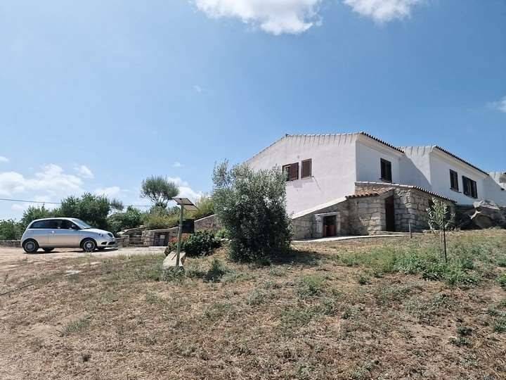 Villa a Arzachena in località Tiana strada statale 125 , km 250 - Foto 3
