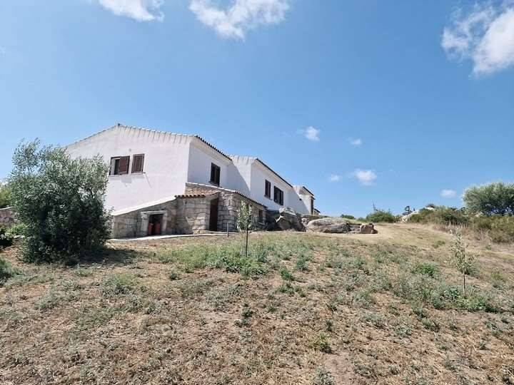 Villa a Arzachena in località Tiana strada statale 125 , km 250 - Foto 4