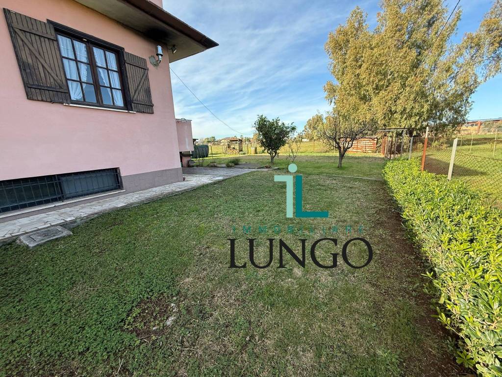 Villa a Latina in Strada Arturo Ferrarin - Foto 4