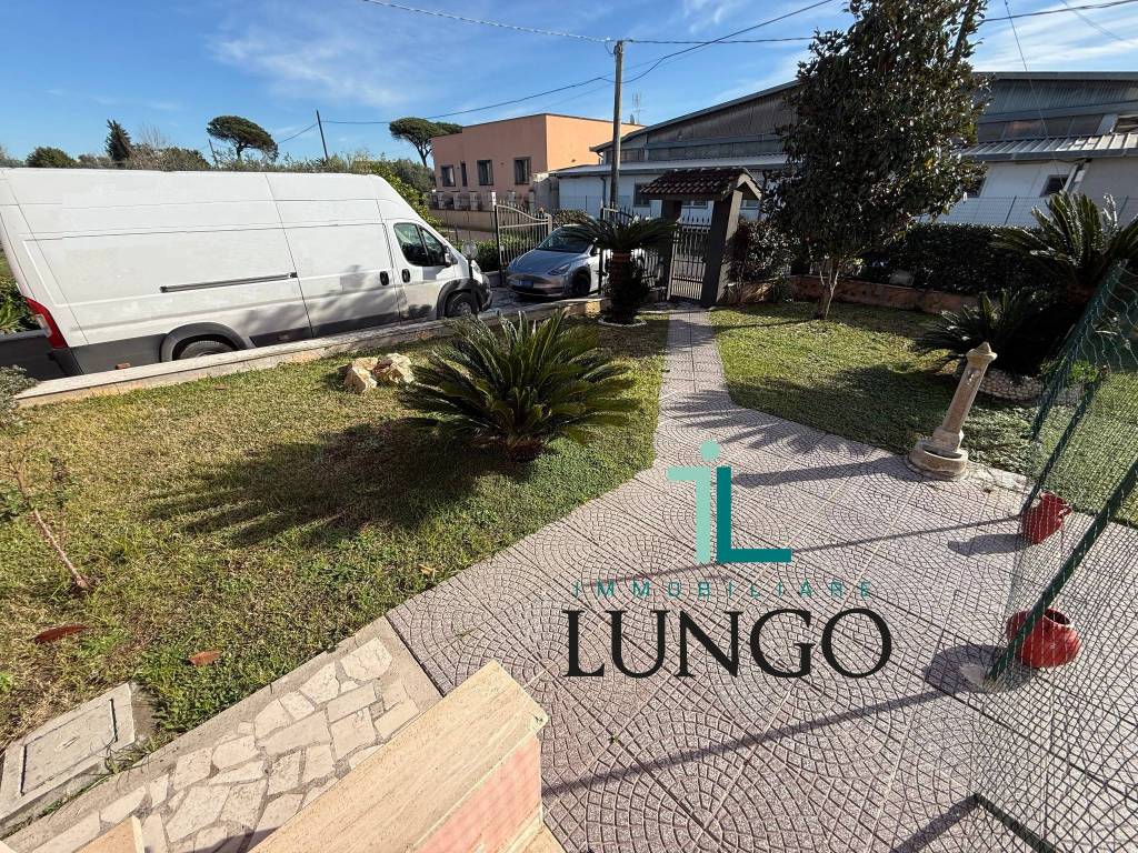 Villa a Latina in Strada Arturo Ferrarin - Foto 5