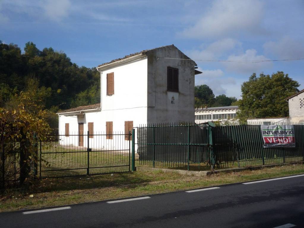 Villa a Ceccano in Via Gaeta, 248 - Foto 3