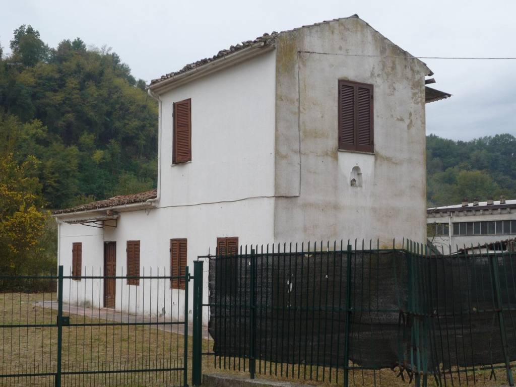 Villa a Ceccano in Via Gaeta, 248 - Foto 4