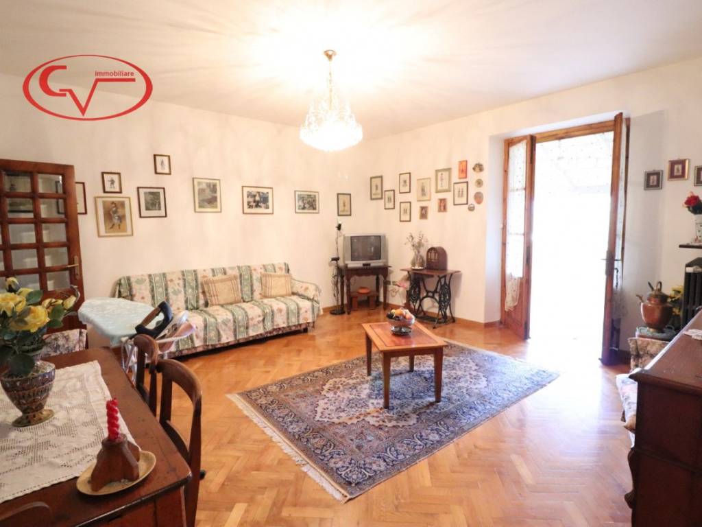 Appartamento a Bucine in Via Senese - Foto 4