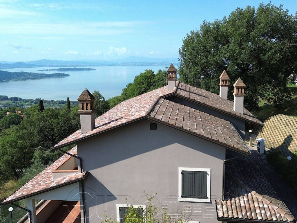 Villa a Passignano sul trasimeno in Strada Provinciale di Lisciano Niccone II Tratto - Foto 2