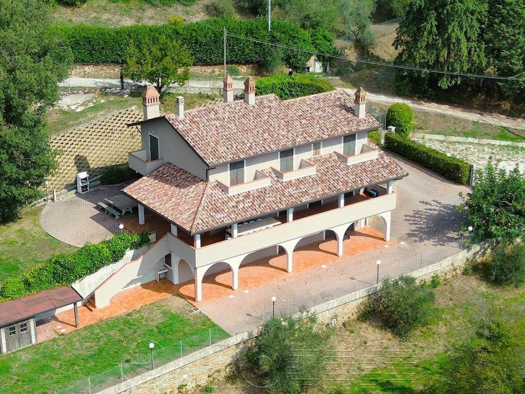 Villa a Passignano sul trasimeno in Strada Provinciale di Lisciano Niccone II Tratto - Foto 5