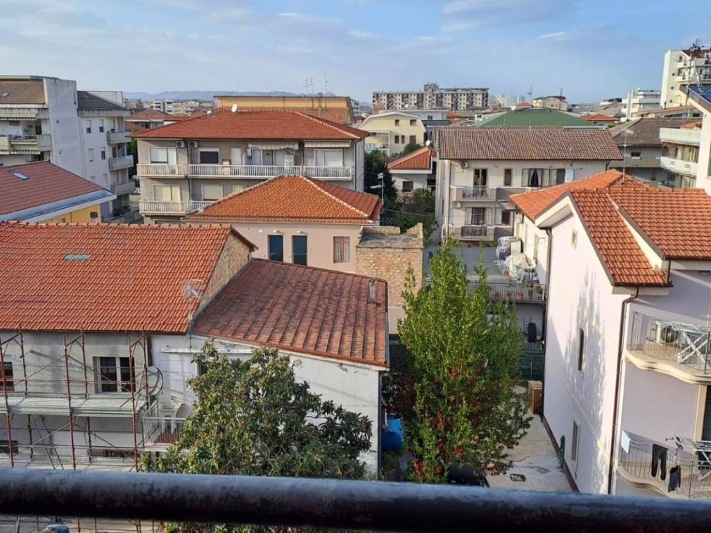 Appartamento a Montesilvano in Via Torrente Piomba - Foto 5