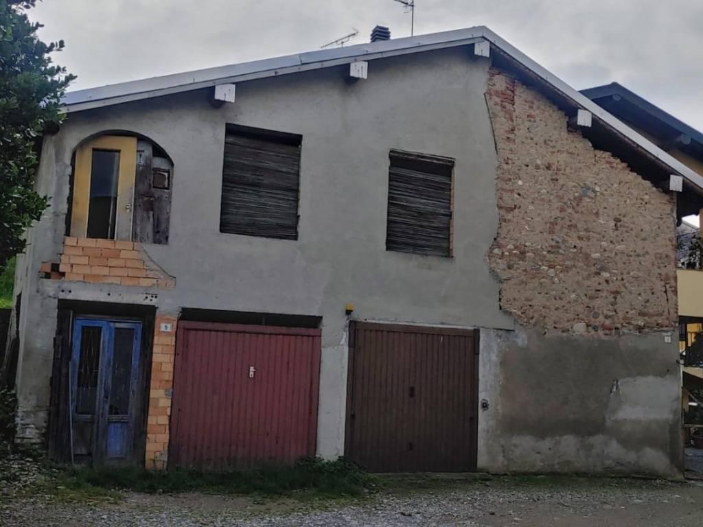 Rustico / casale a Besnate in Via Madonnina - Foto 2