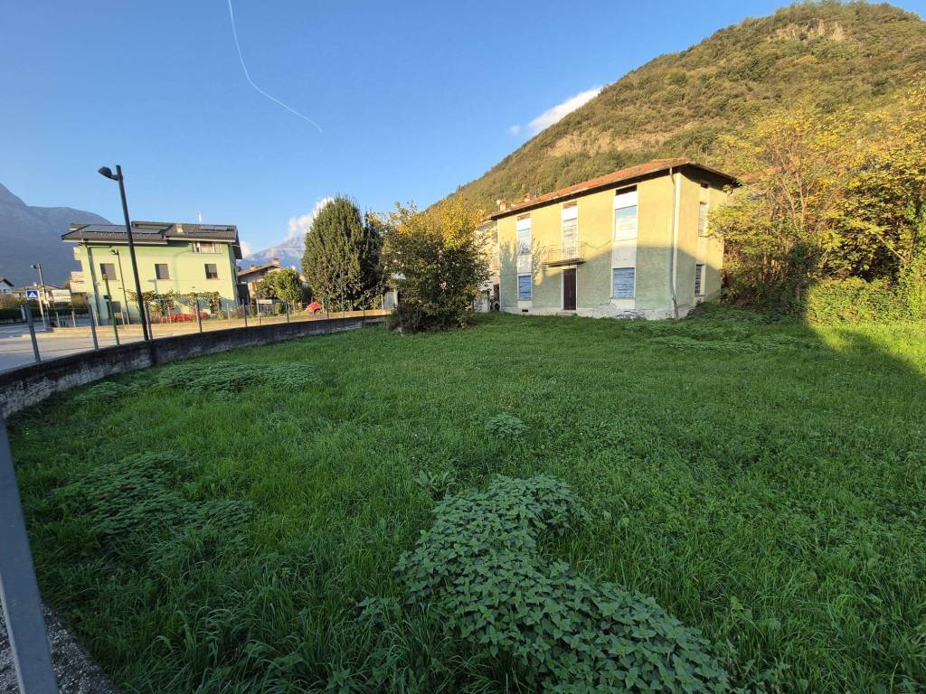 Villa a Dubino in Via Careciasca, 1 - Foto 2