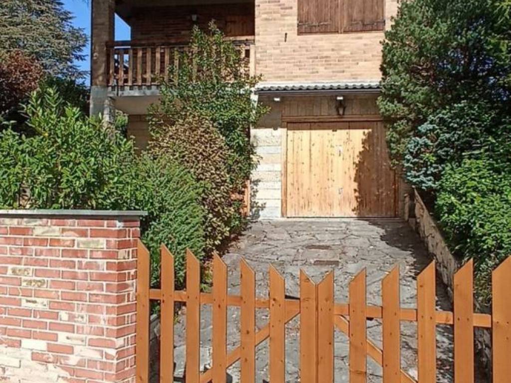 Villa a Montefortino in Colmartese S.N.C. - Foto 2