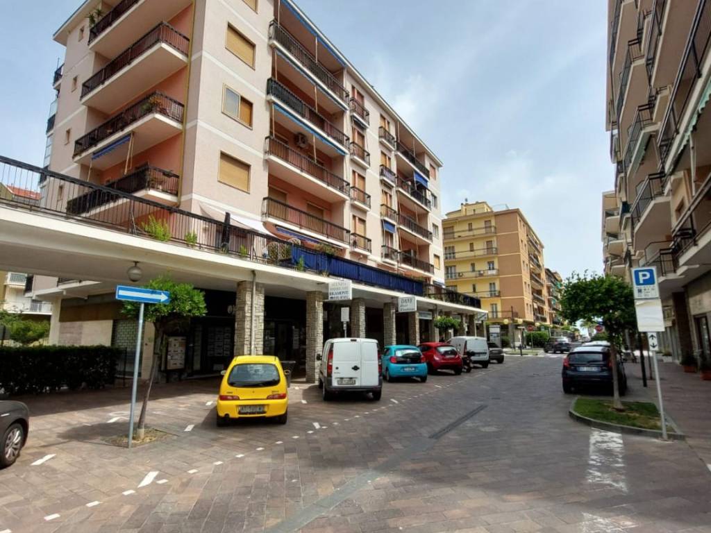Appartamento a Andora in Via Andrea Doria, 36 - Foto 2