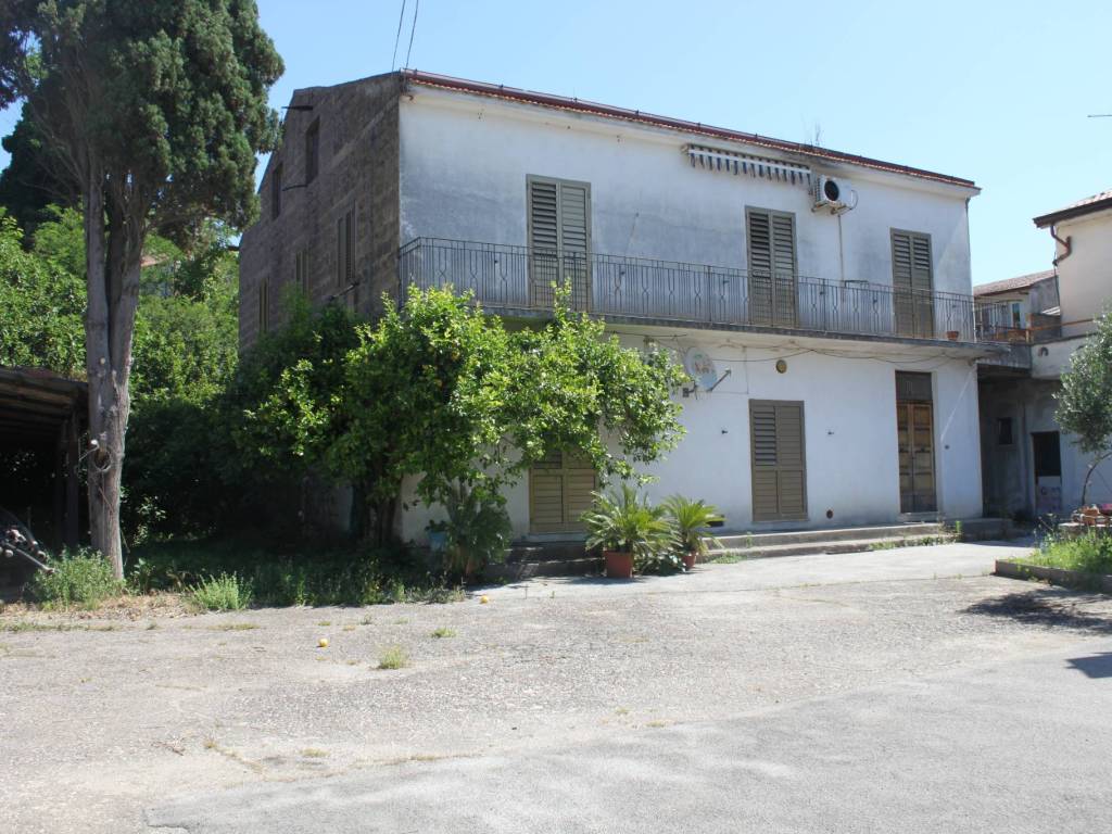 Appartamento a Dugenta in Via Nazionale - Foto 2