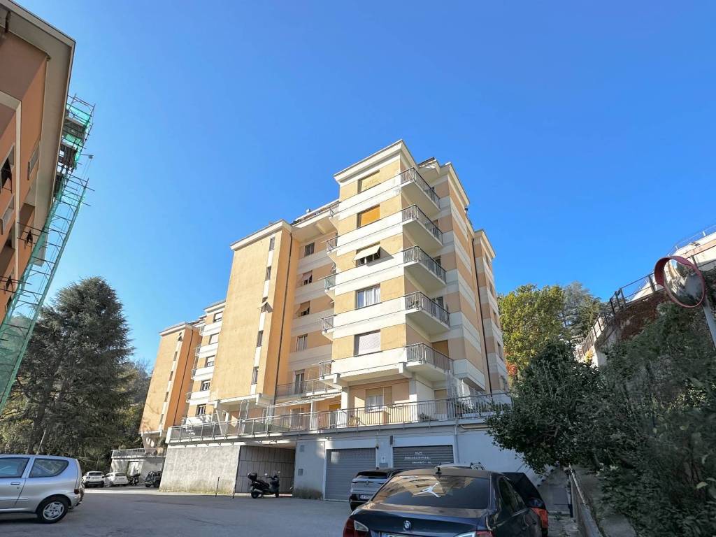 Appartamento a Genova in Via Coni Zugna, 36 - Foto 2