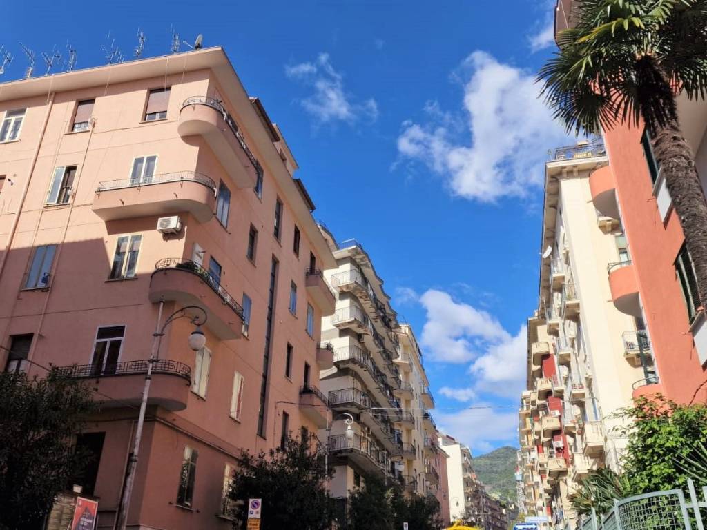 Appartamento a Salerno in Via Lorenzo Cavaliero - Foto 1