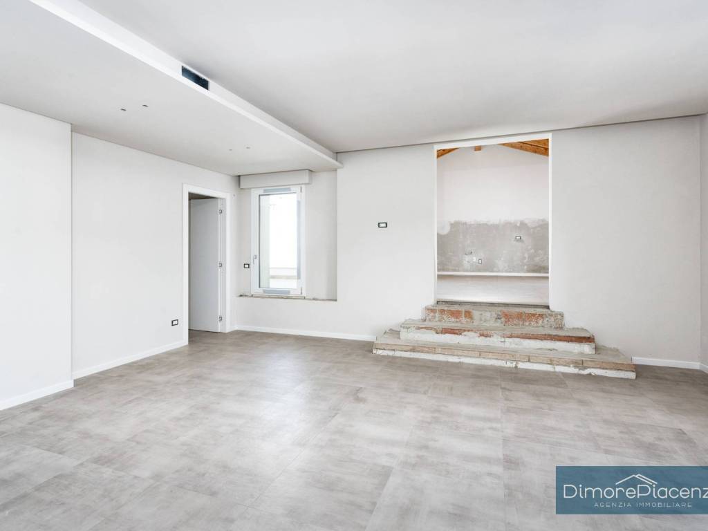 Attico / mansarda a Piacenza in Piazza dei Cavalli - Foto 4