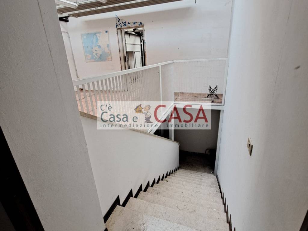 Immobile a Noventa padovana in Viale della Navigazione interna 82 - Foto 2