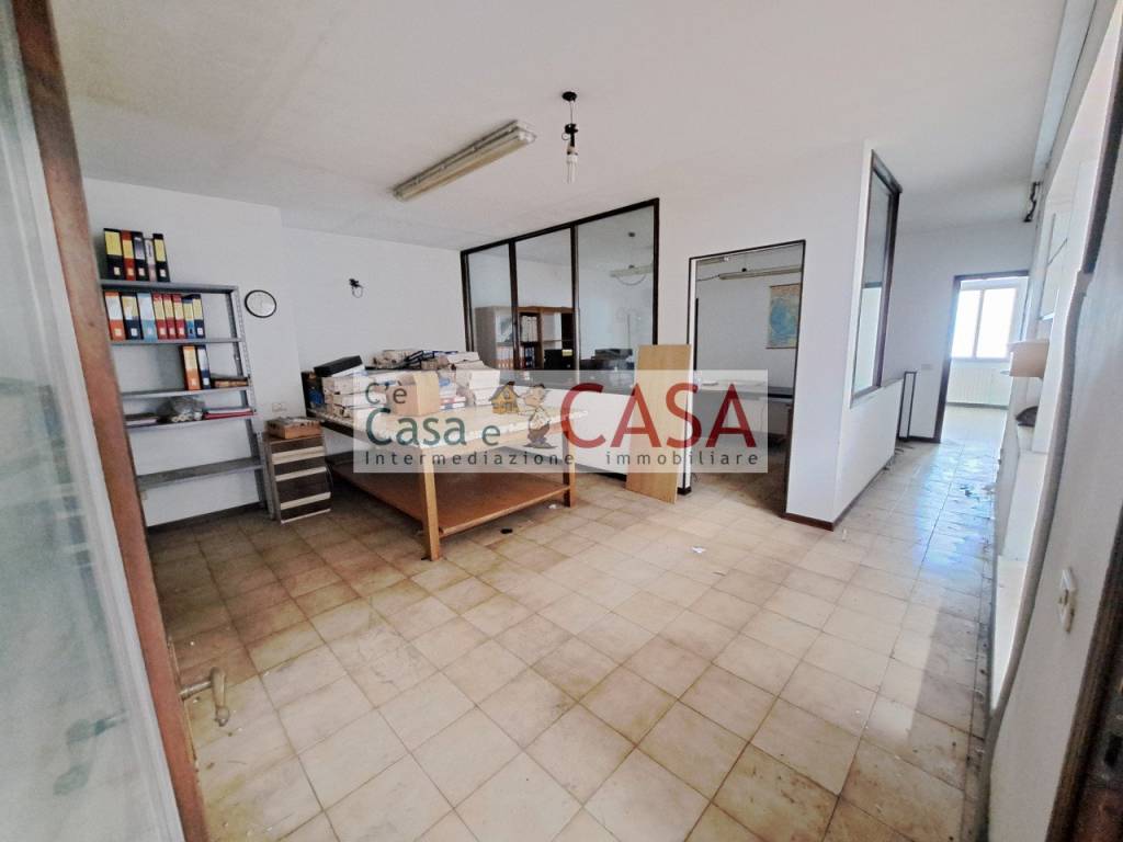 Immobile a Noventa padovana in Viale della Navigazione interna 82 - Foto 3