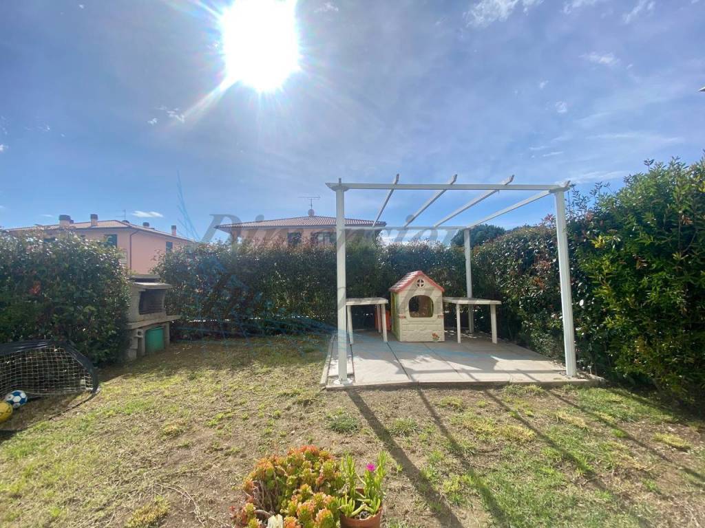 Appartamento a Rosignano marittimo in Via Nilde Iotti - Foto 3