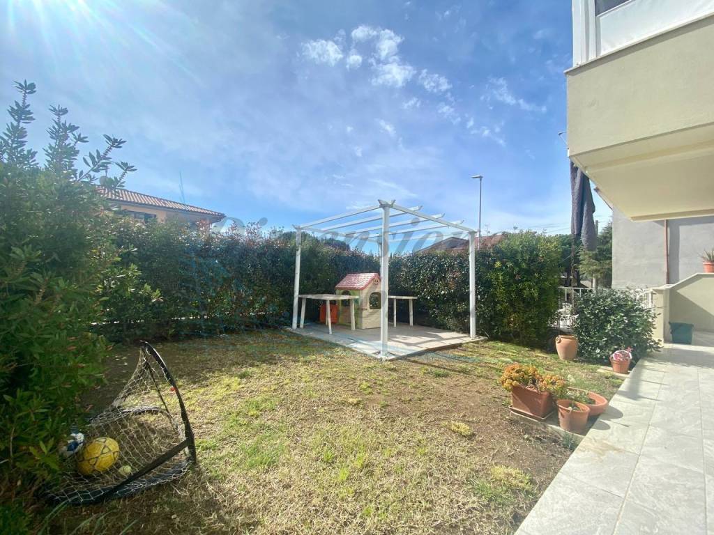 Appartamento a Rosignano marittimo in Via Nilde Iotti - Foto 4