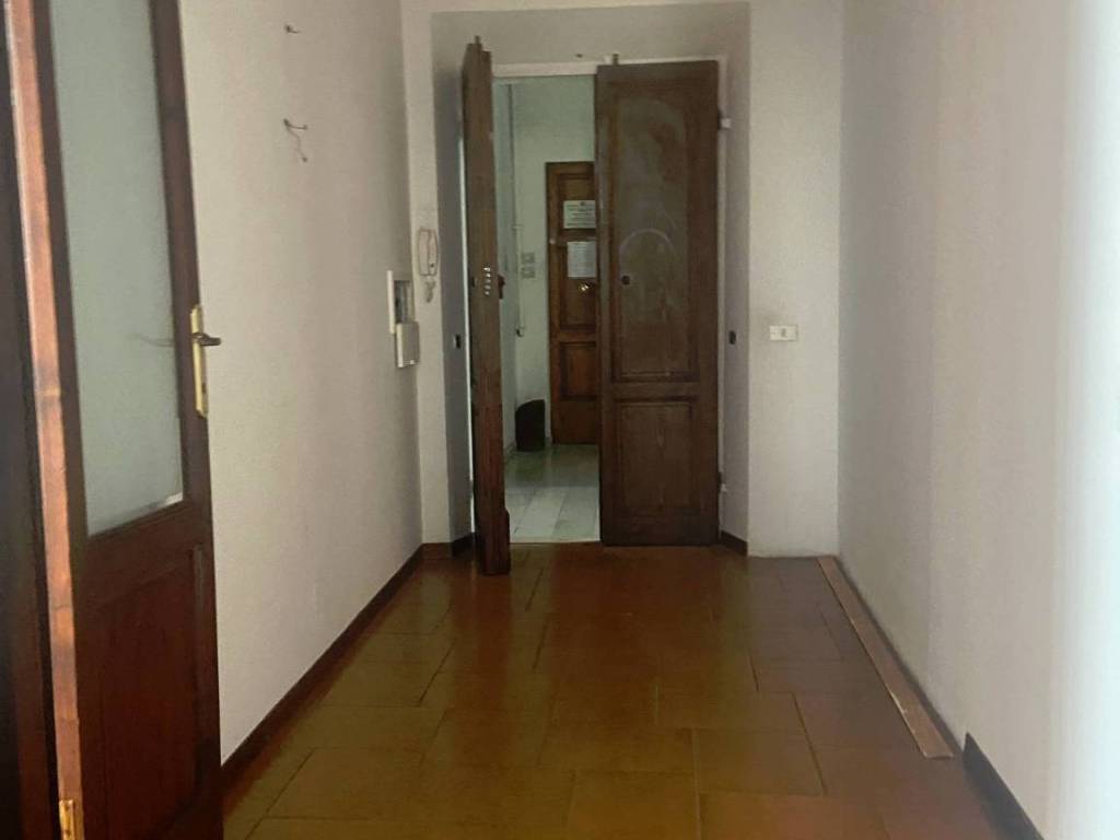 Appartamento a Livorno in Via Maggi, 12 - Foto 2