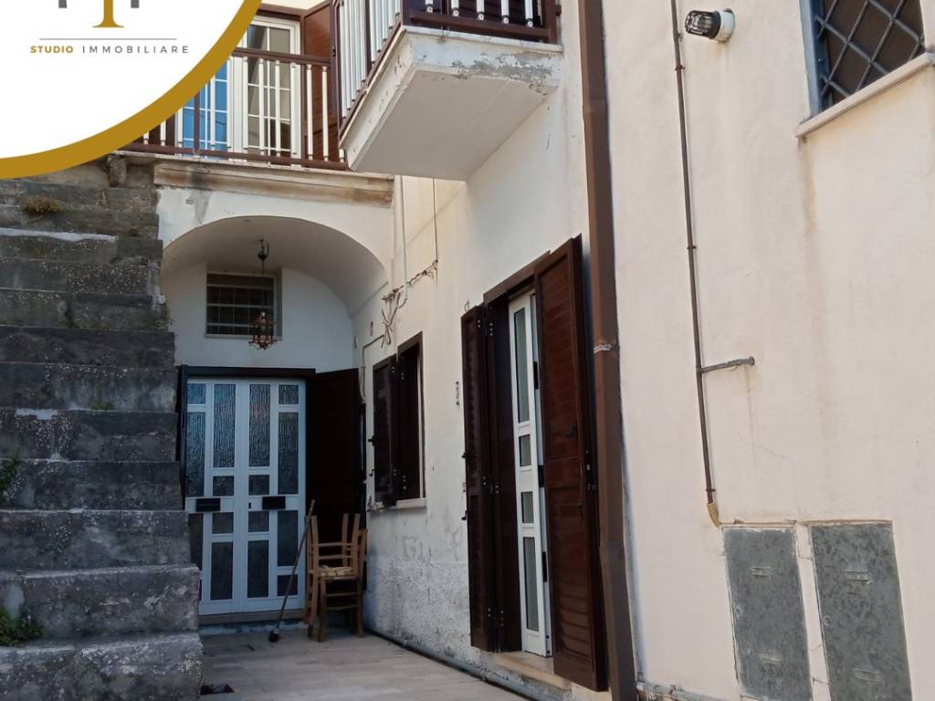 Casa indipendente a Pietrelcina in Viale Cappuccini - Foto 4