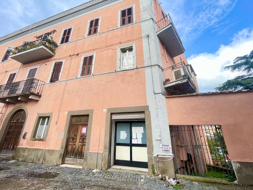 Appartamento a Vetralla in Piazza Guglielmo Marconi - Foto 2