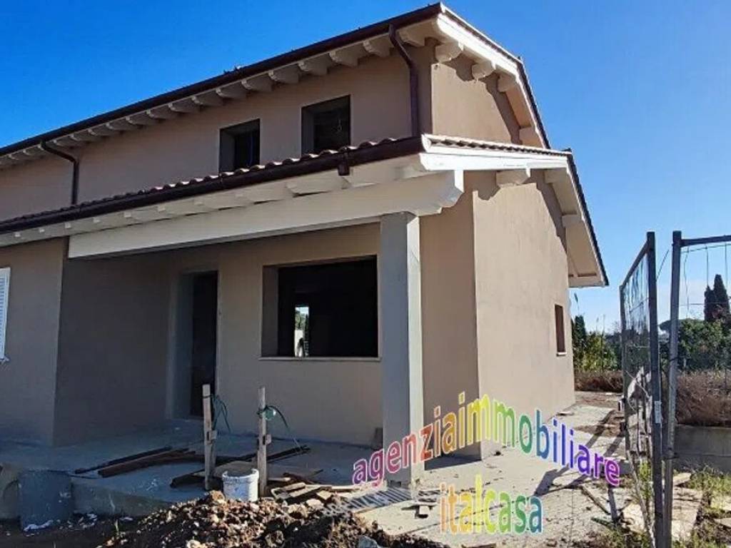 Villa a Monsummano terme in Via Pablo Picasso - Foto 4