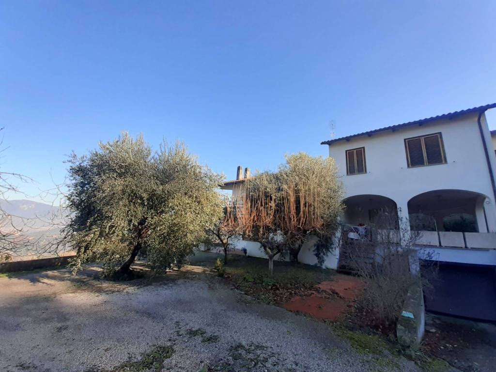 Villa a Terni in Strada delle Querce - Foto 3