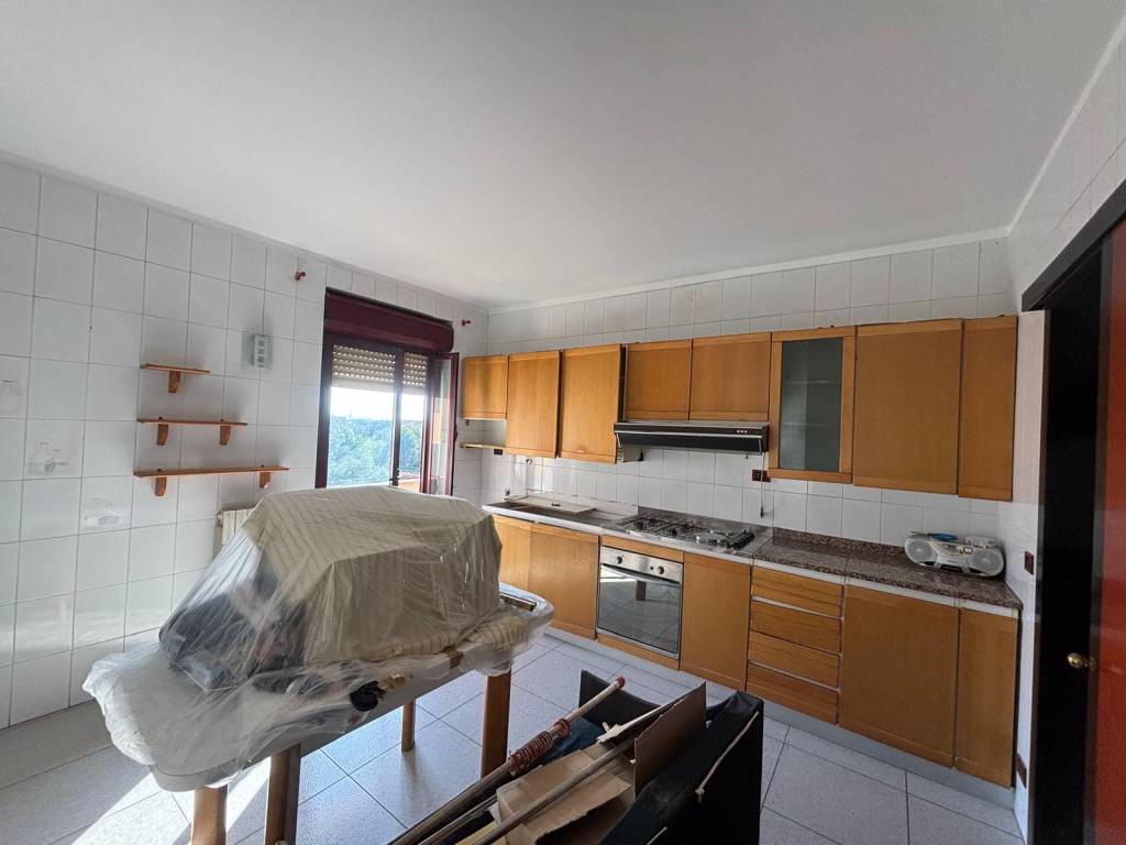 Appartamento a Lamezia terme in Via Senatore Arturo Perugini, 11 - Foto 4