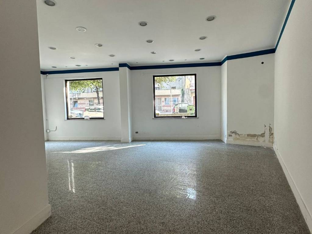 Immobile a Aversa in Piazza Municipio - Foto 2