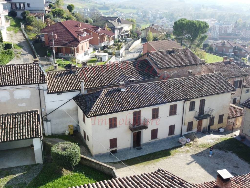 Rustico / casale a Castagnole delle lanze in Via Vittoria - Foto 2