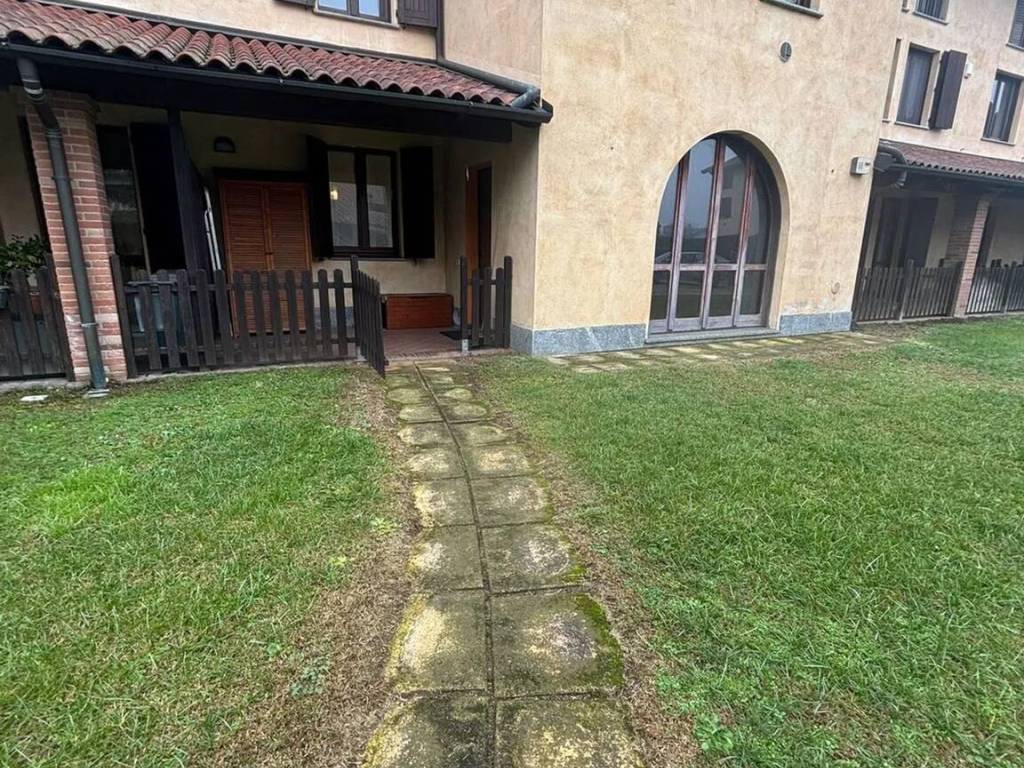 Appartamento a Torre d'isola in Villaggio Dei Pioppi S.N.C. - Foto 4
