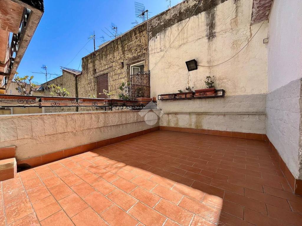 Appartamento a Napoli in Vico dei Zuroli - Foto 2