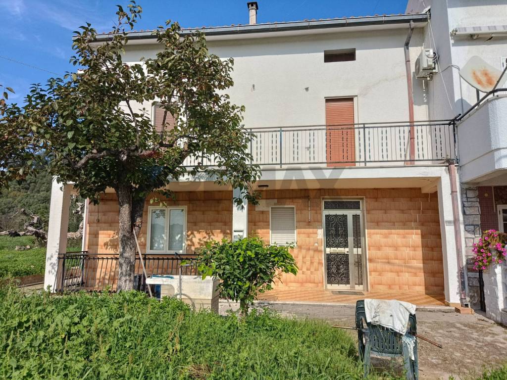 Rustico / casale a Torino di sangro in Contrada Schiavonesco - Foto 2