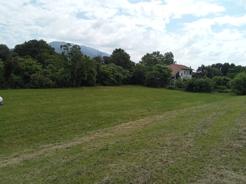 Terreno a Besozzo in Via Prealpi - Foto 4