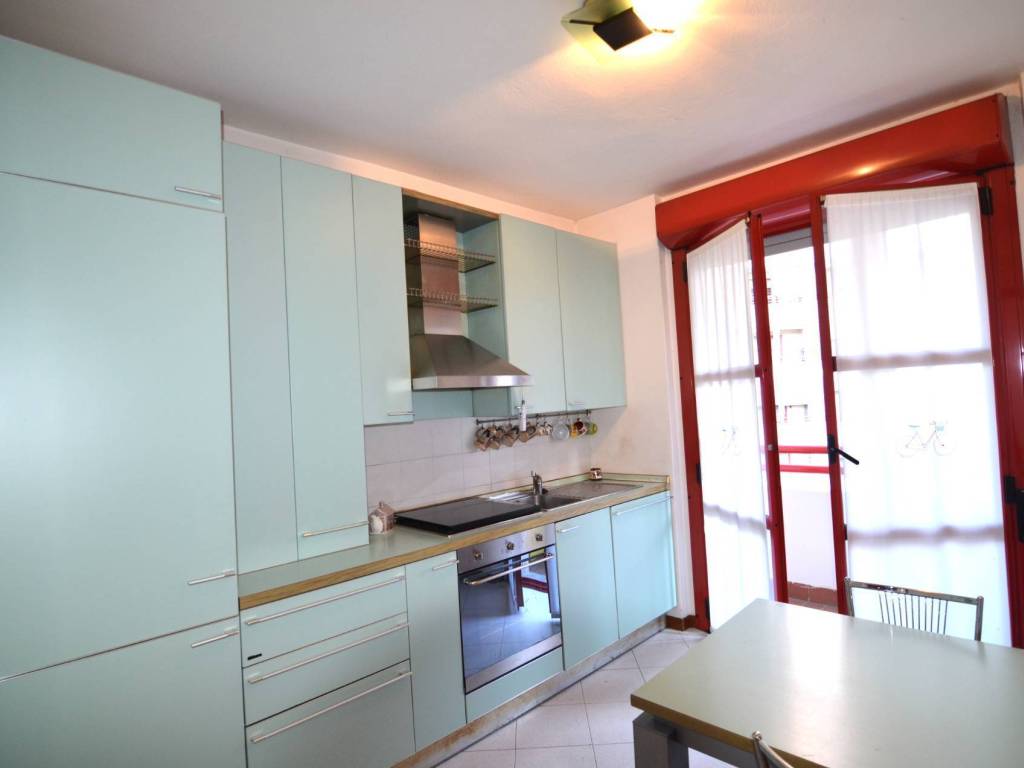 Appartamento a Lecco in C.SO BERGAMO, 33 - Foto 2