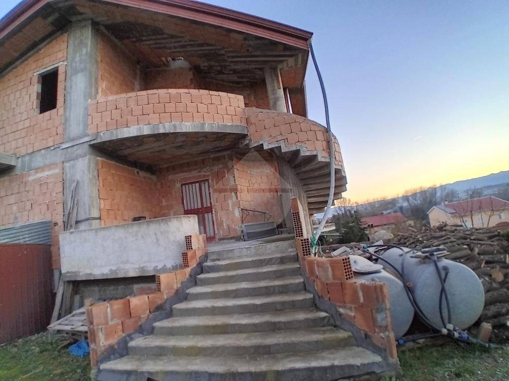Villa a Luzzi - Foto 2